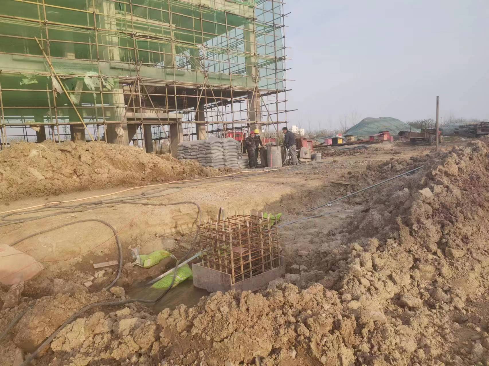 波莲镇当桥梁出现裂缝的时候应该及时加固修补